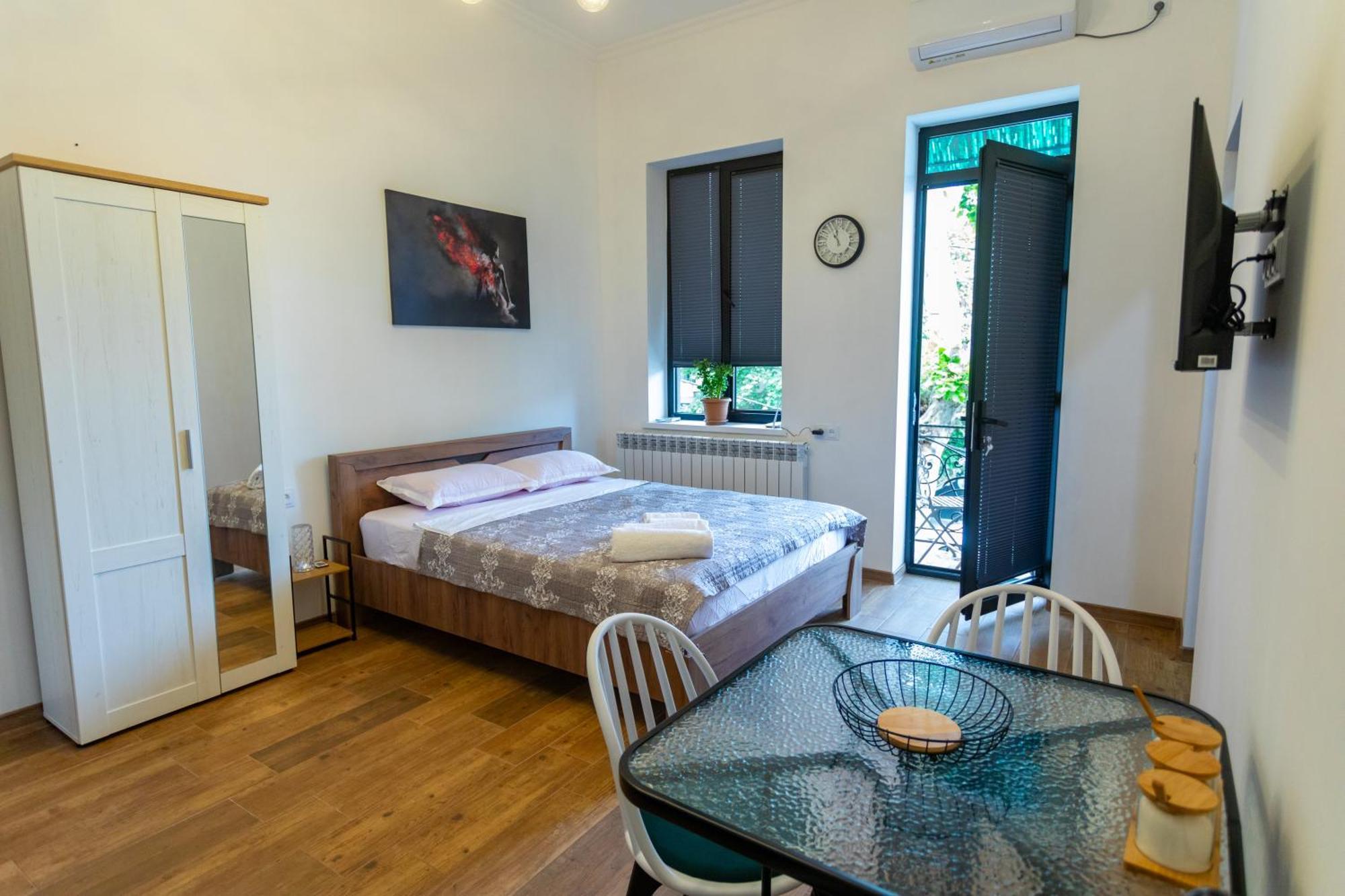 Mulberry Ბჟოლები Apartman Kutaiszi Kültér fotó